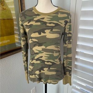 Camo print, waffle material, long sleeve shirt
